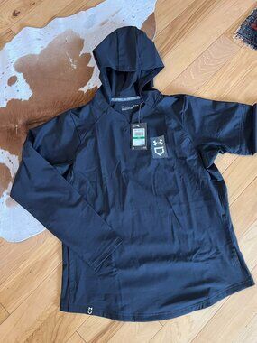 Under Armour Women’s Softball Cage Jacket Hoodie Black NWT Large
